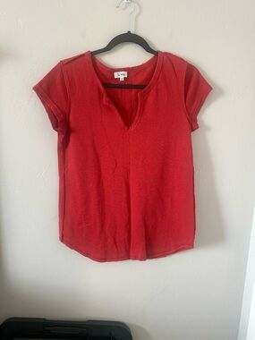 LA MIEL Red Short-Sleeve Notch Neck Tee